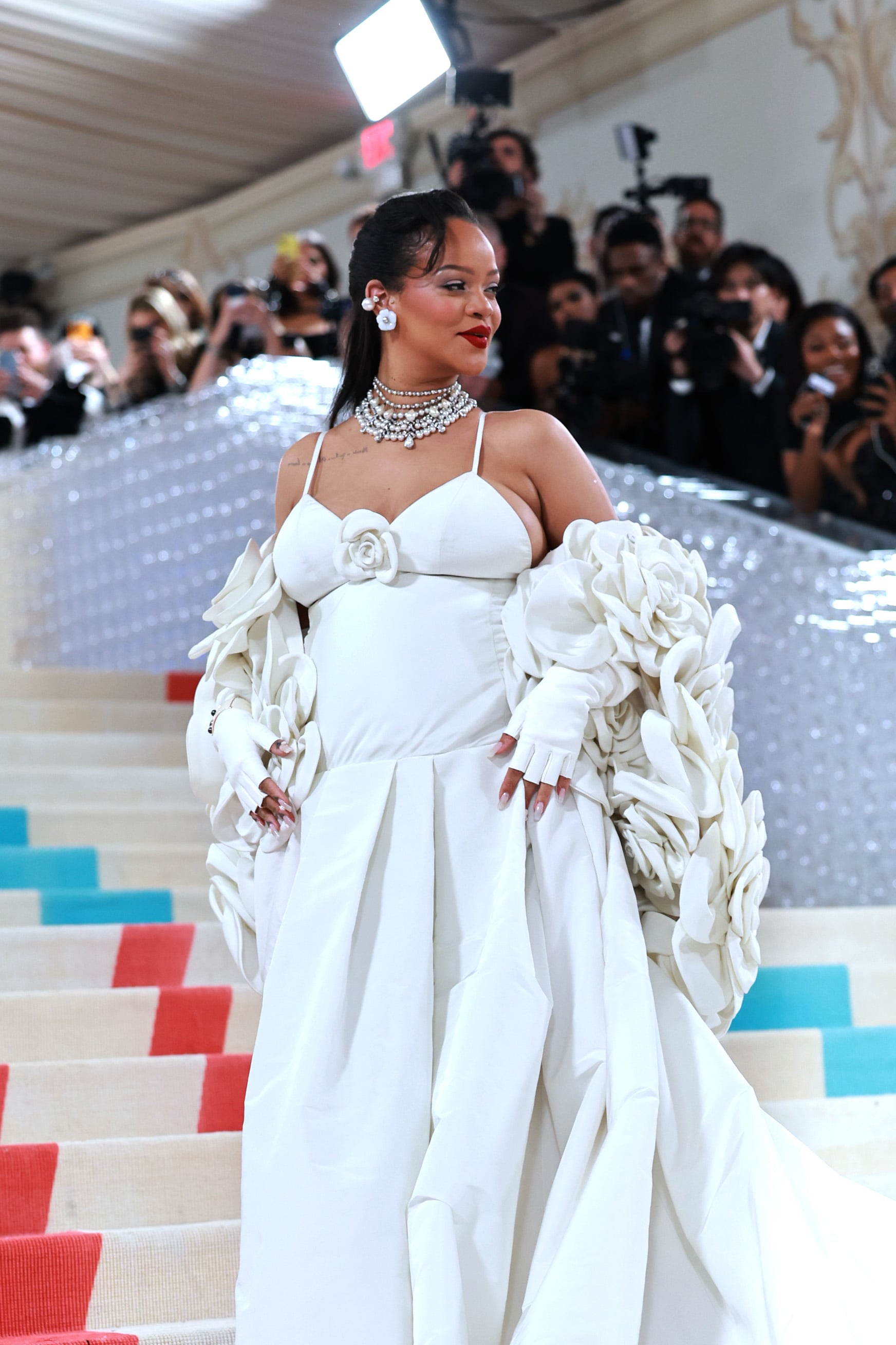 NEW YORK, NEW YORK - MAY 01: Rihanna attends The 2023 Met Gala Celebrating 
